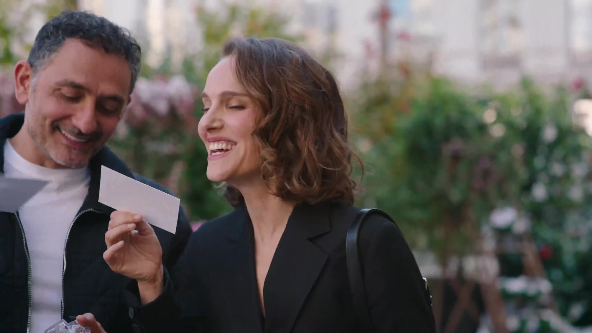 Miss_Dior_-_A_Miss_in_Paris_Episode_2-00_00_45_560.jpeg