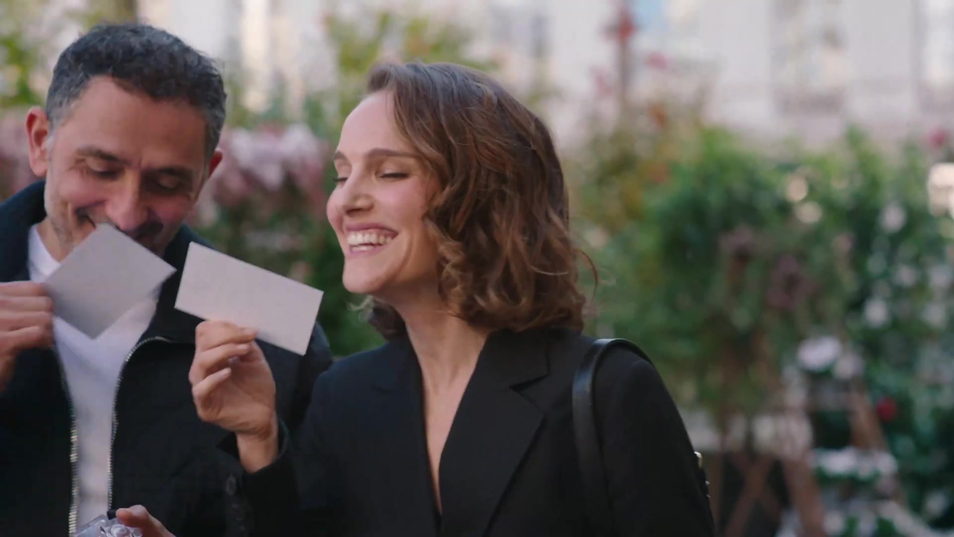 Miss_Dior_-_A_Miss_in_Paris_Episode_2-00_00_45_720.jpeg