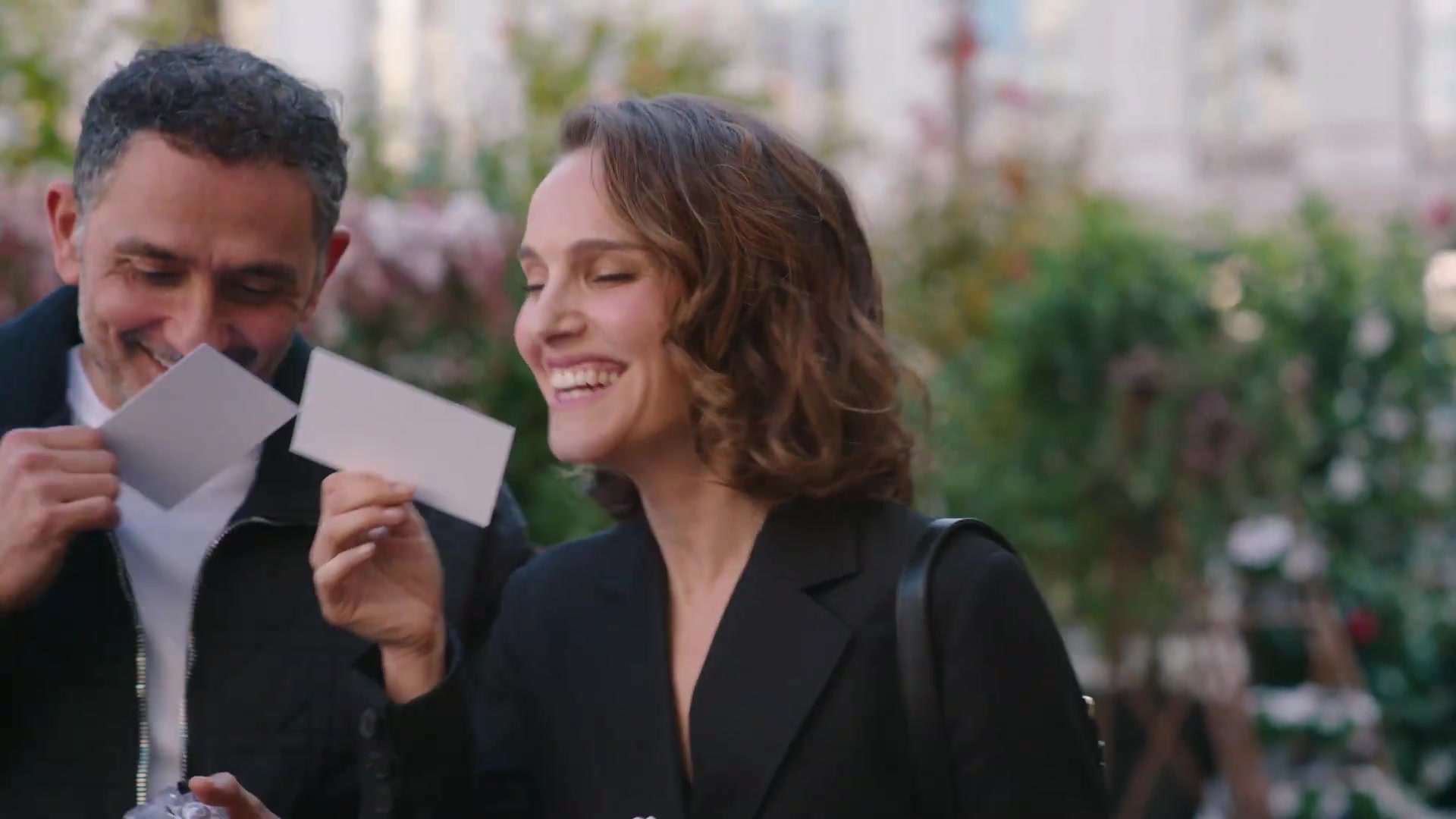 Miss_Dior_-_A_Miss_in_Paris_Episode_2-00_00_45_800.jpeg