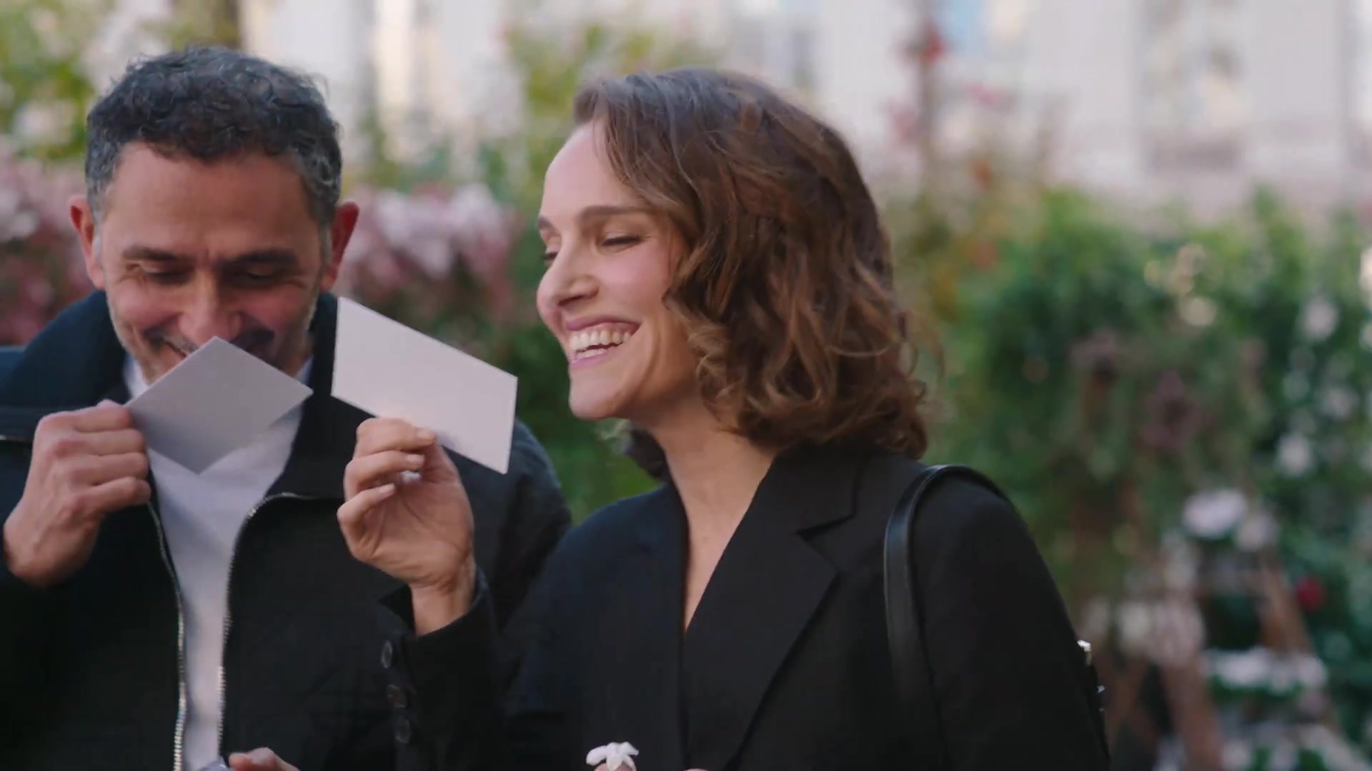 Miss_Dior_-_A_Miss_in_Paris_Episode_2-00_00_46_040.jpeg