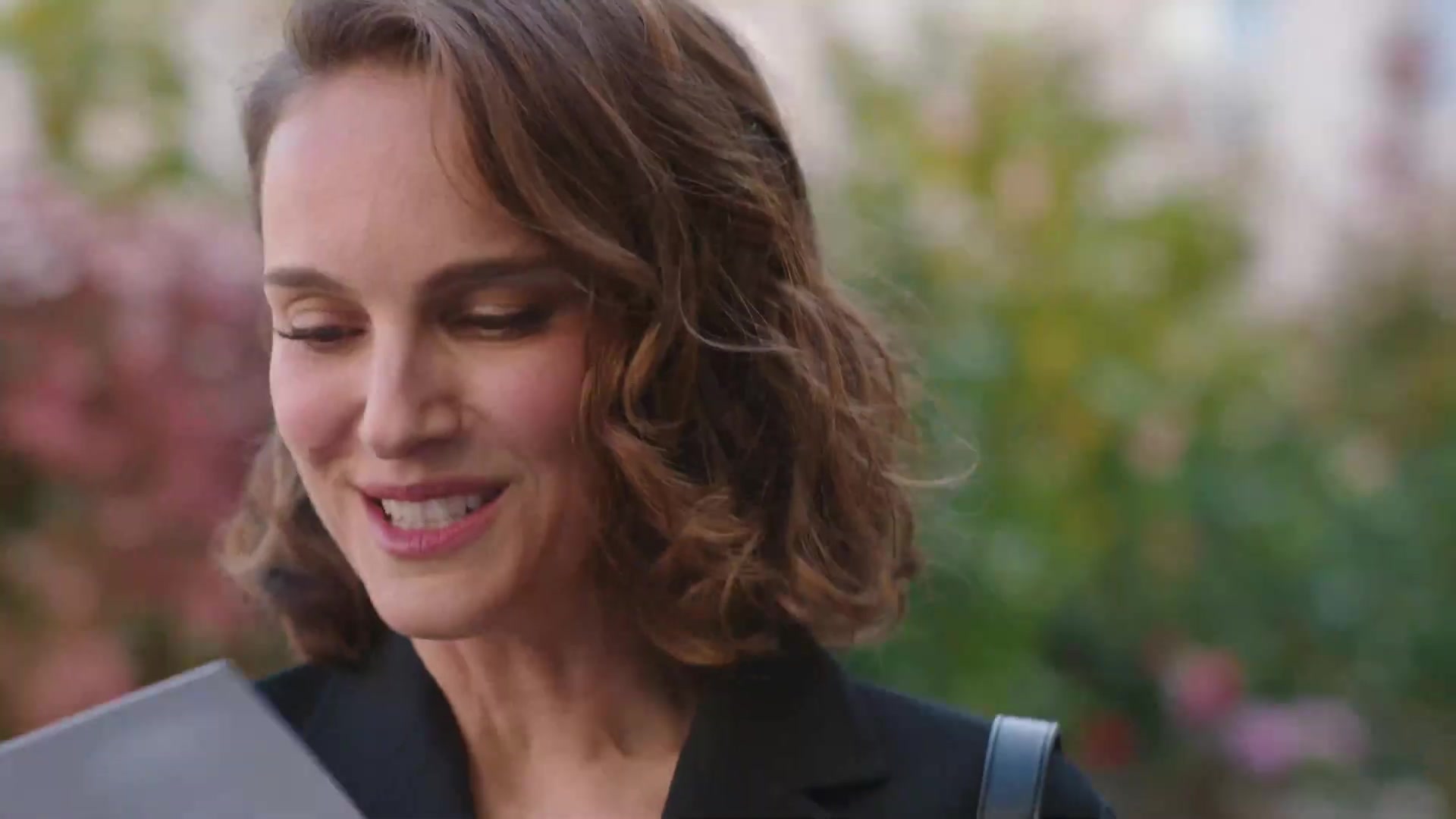 Miss_Dior_-_A_Miss_in_Paris_Episode_2-00_00_49_640.jpeg