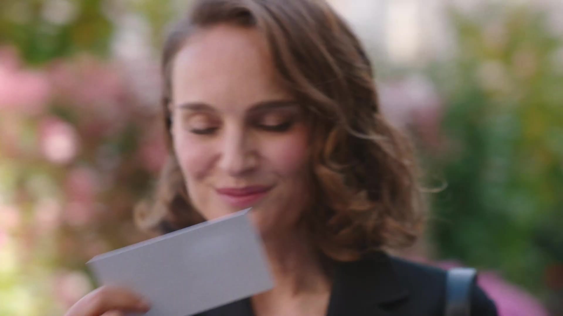 Miss_Dior_-_A_Miss_in_Paris_Episode_2-00_00_49_960.jpeg