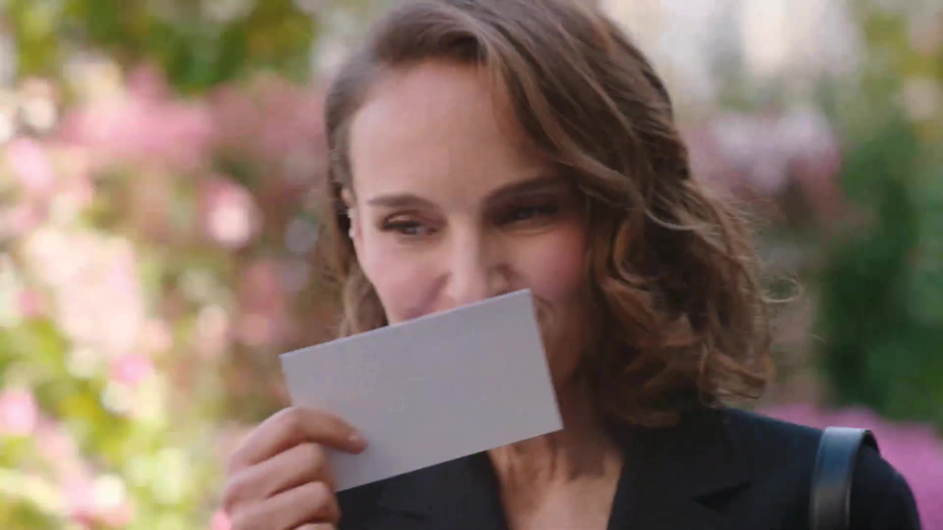 Miss_Dior_-_A_Miss_in_Paris_Episode_2-00_00_50_200.jpeg