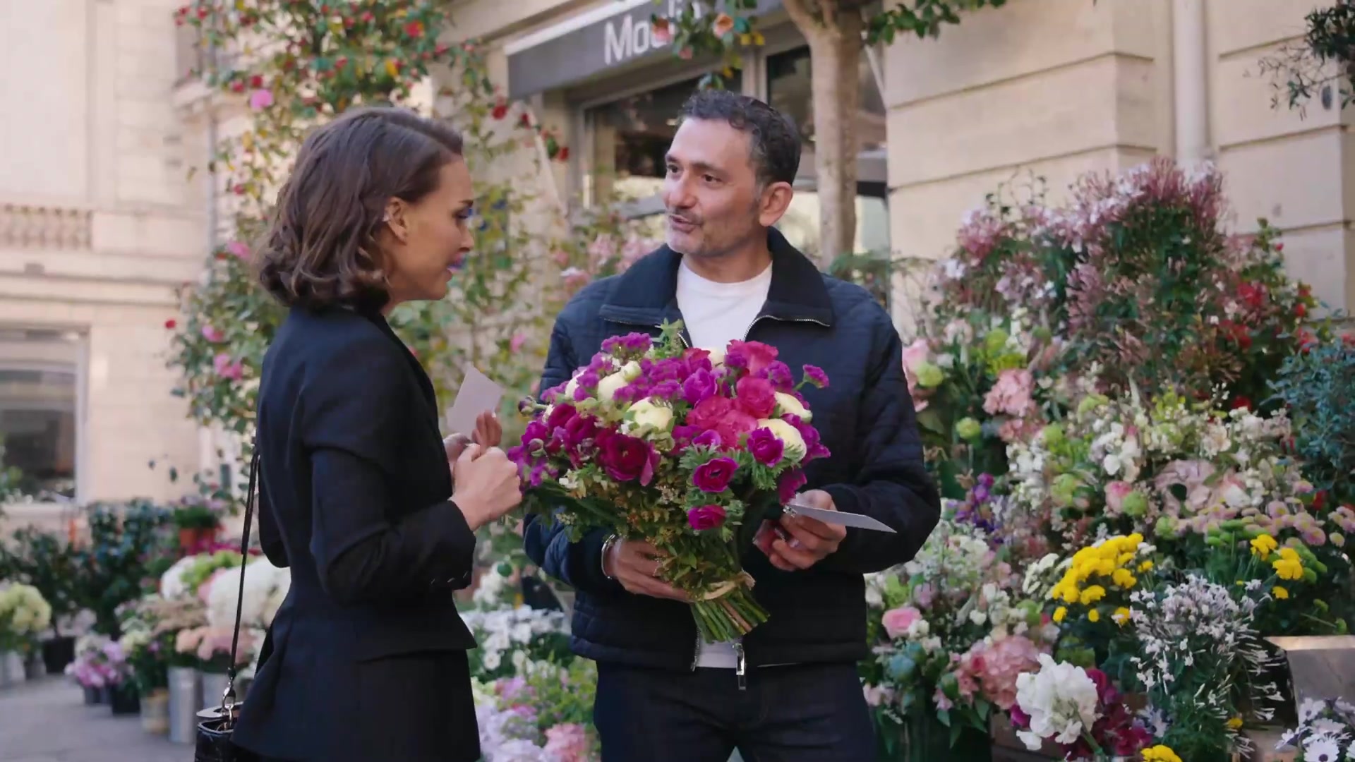 Miss_Dior_-_A_Miss_in_Paris_Episode_2-00_00_52_440.jpeg