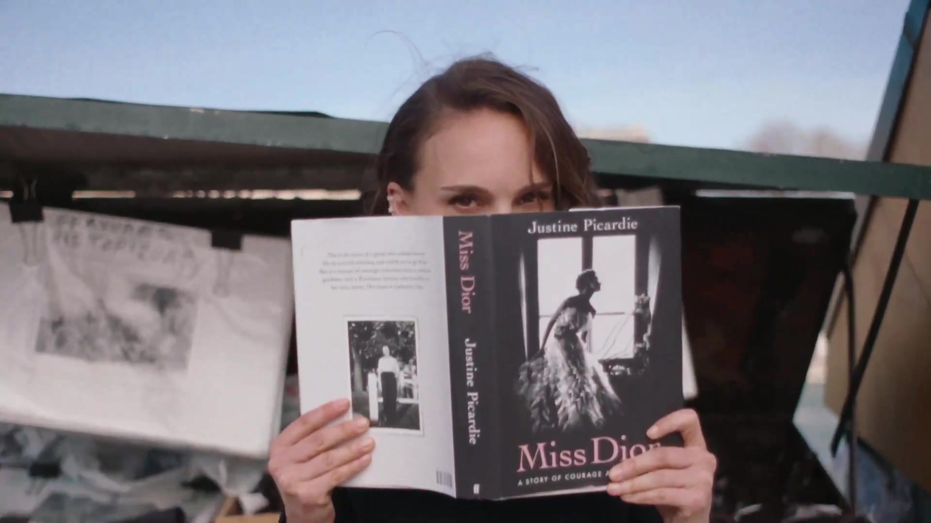 Miss_Dior_-_A_Miss_in_Paris_Episode_3-00_00_32_760.jpeg