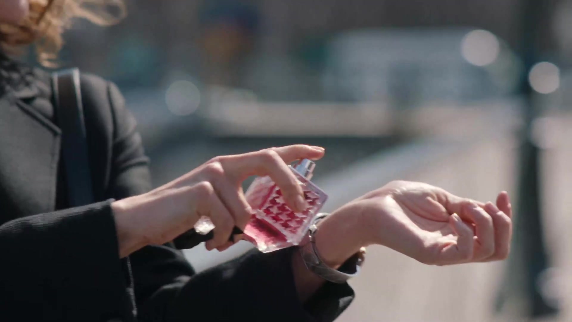 Miss_Dior_-_A_Miss_in_Paris_Episode_3-00_00_42_120.jpeg