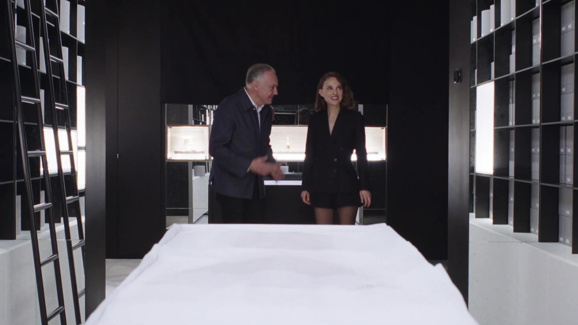 Miss_Dior_-_A_Miss_in_Paris_Episode_4-00_00_05_160.jpeg