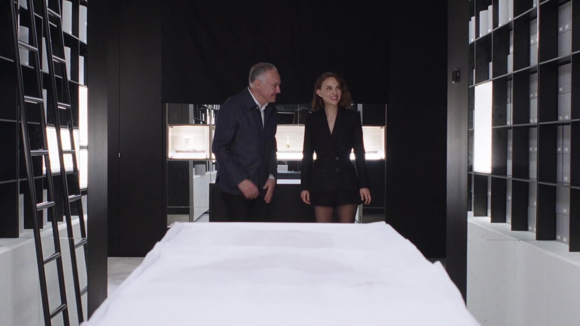 Miss_Dior_-_A_Miss_in_Paris_Episode_4-00_00_05_320.jpeg