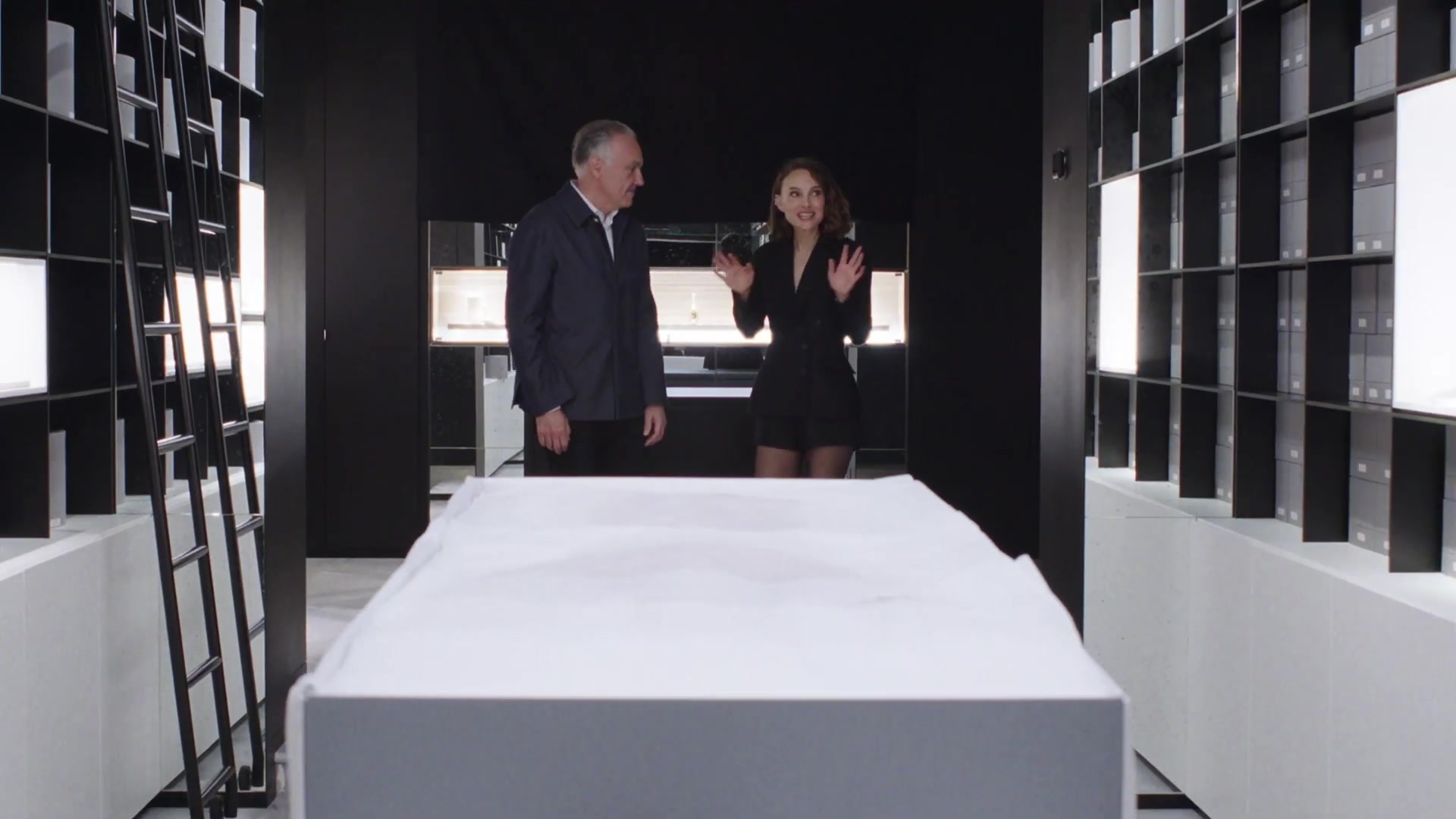 Miss_Dior_-_A_Miss_in_Paris_Episode_4-00_00_07_080.jpeg