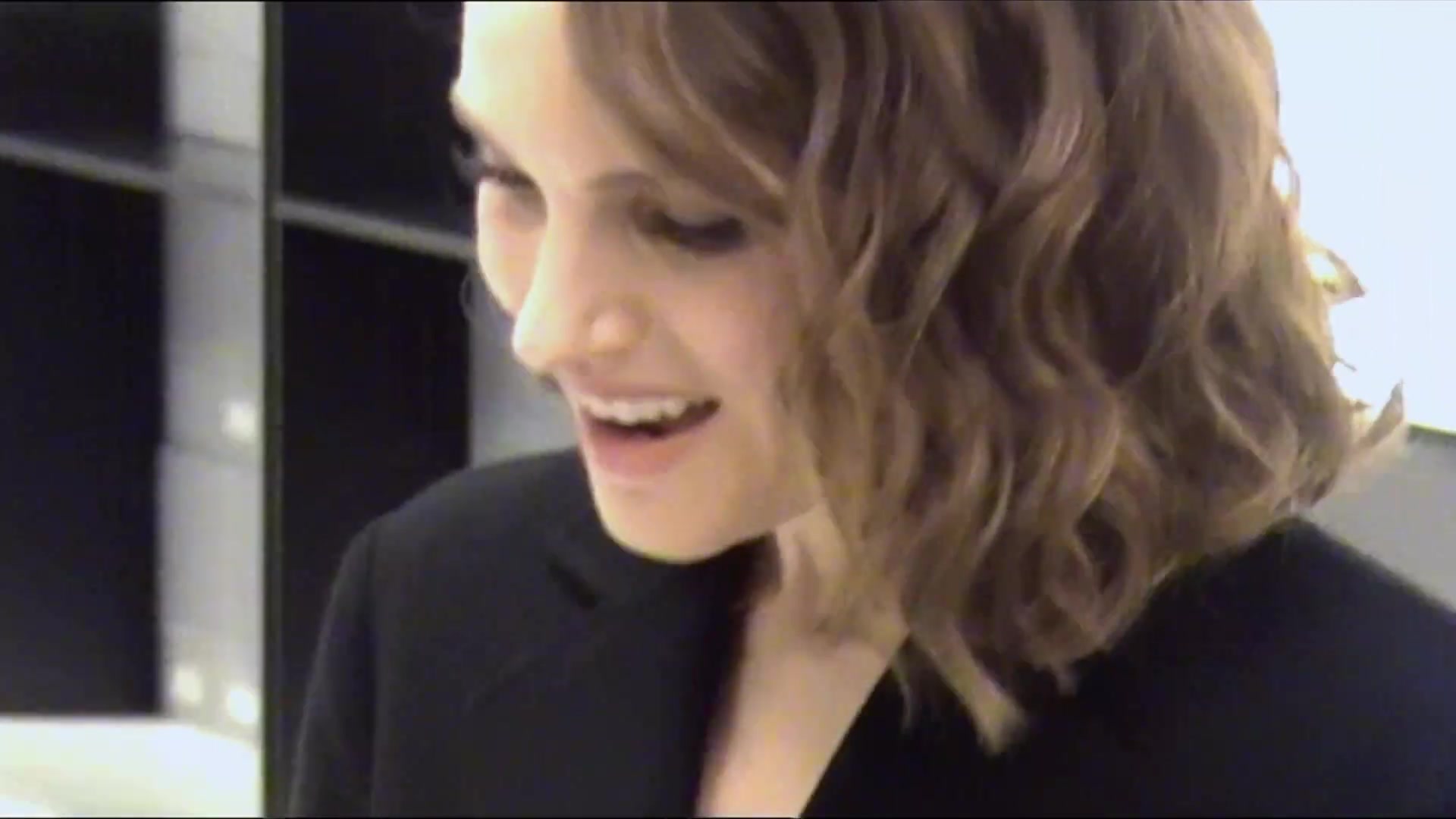 Miss_Dior_-_A_Miss_in_Paris_Episode_4-00_00_10_680.jpeg