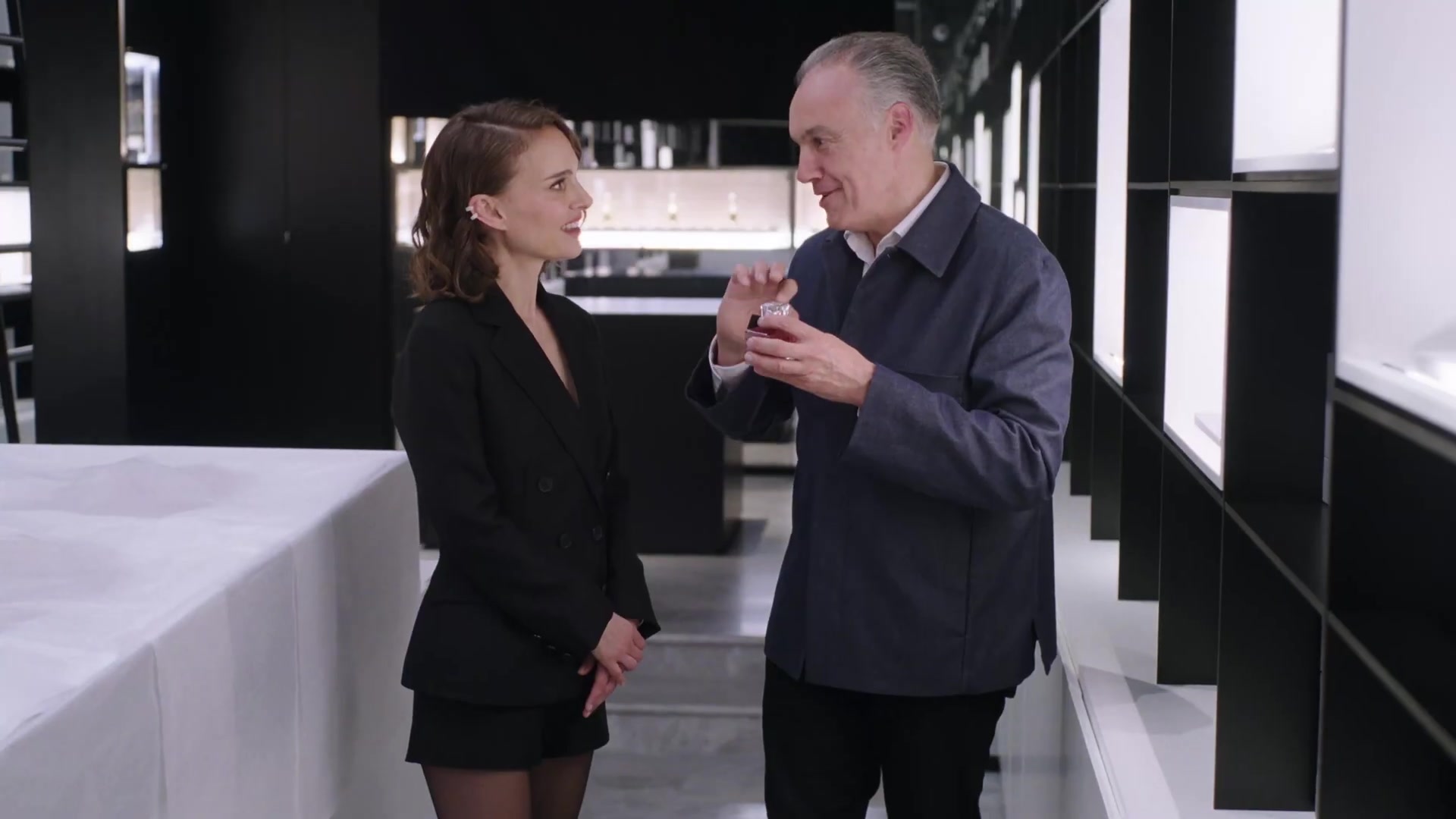 Miss_Dior_-_A_Miss_in_Paris_Episode_4-00_00_29_880.jpeg