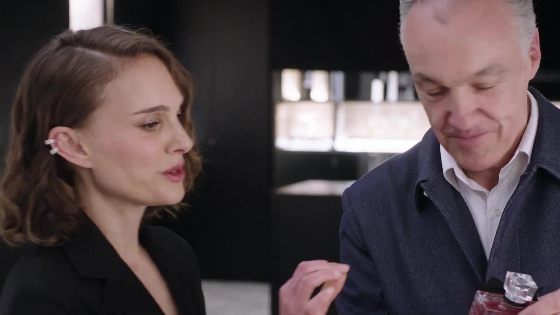 Miss_Dior_-_A_Miss_in_Paris_Episode_4-00_00_31_720.jpeg