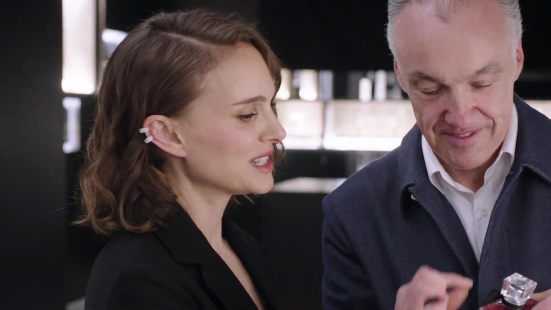 Miss_Dior_-_A_Miss_in_Paris_Episode_4-00_00_32_280.jpeg