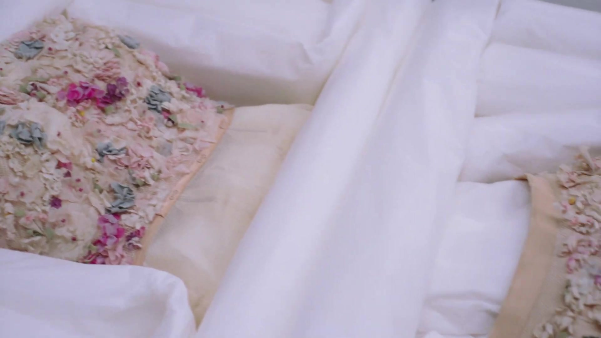 Miss_Dior_-_A_Miss_in_Paris_Episode_4-00_00_41_640.jpeg