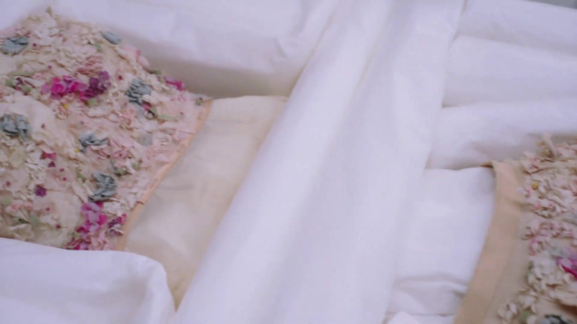 Miss_Dior_-_A_Miss_in_Paris_Episode_4-00_00_41_720.jpeg