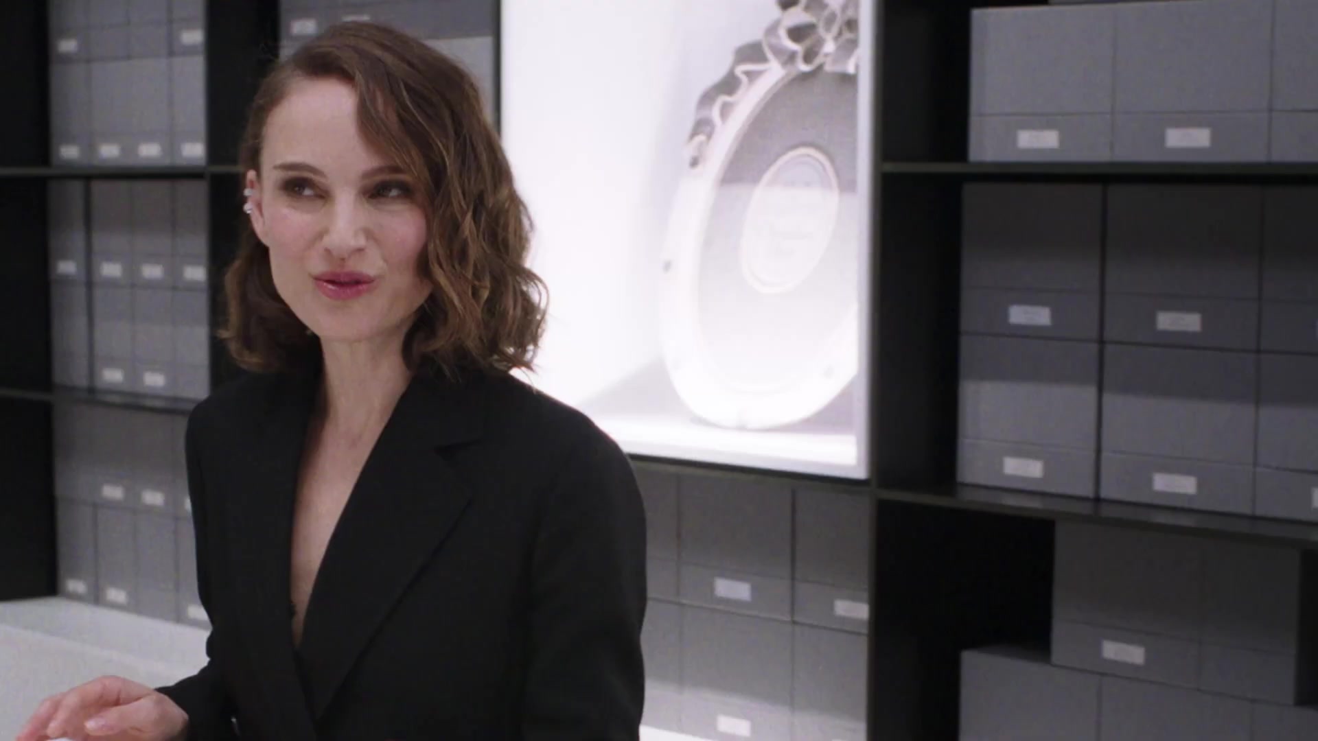 Miss_Dior_-_A_Miss_in_Paris_Episode_4-00_00_45_480.jpeg