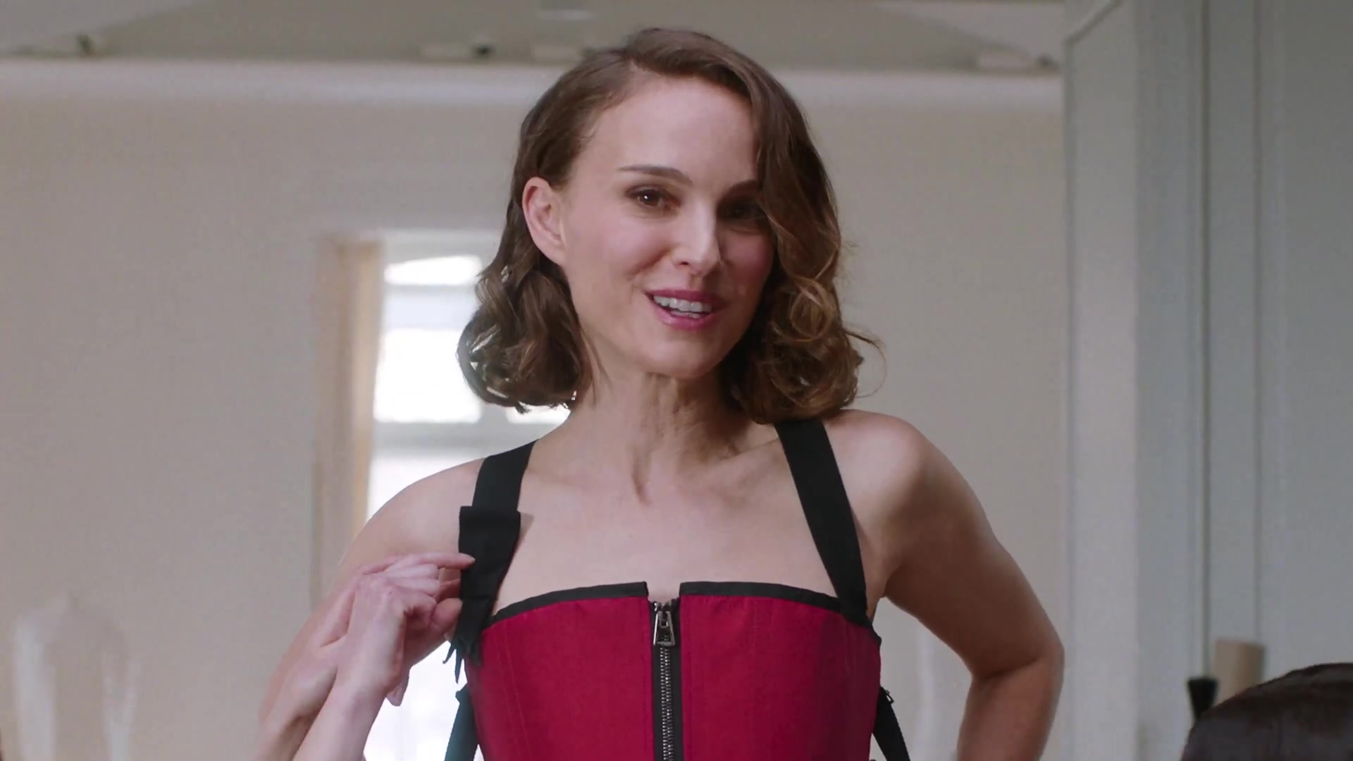 Miss_Dior_-_A_Miss_in_Paris_Episode_5-00_00_04_440.jpeg