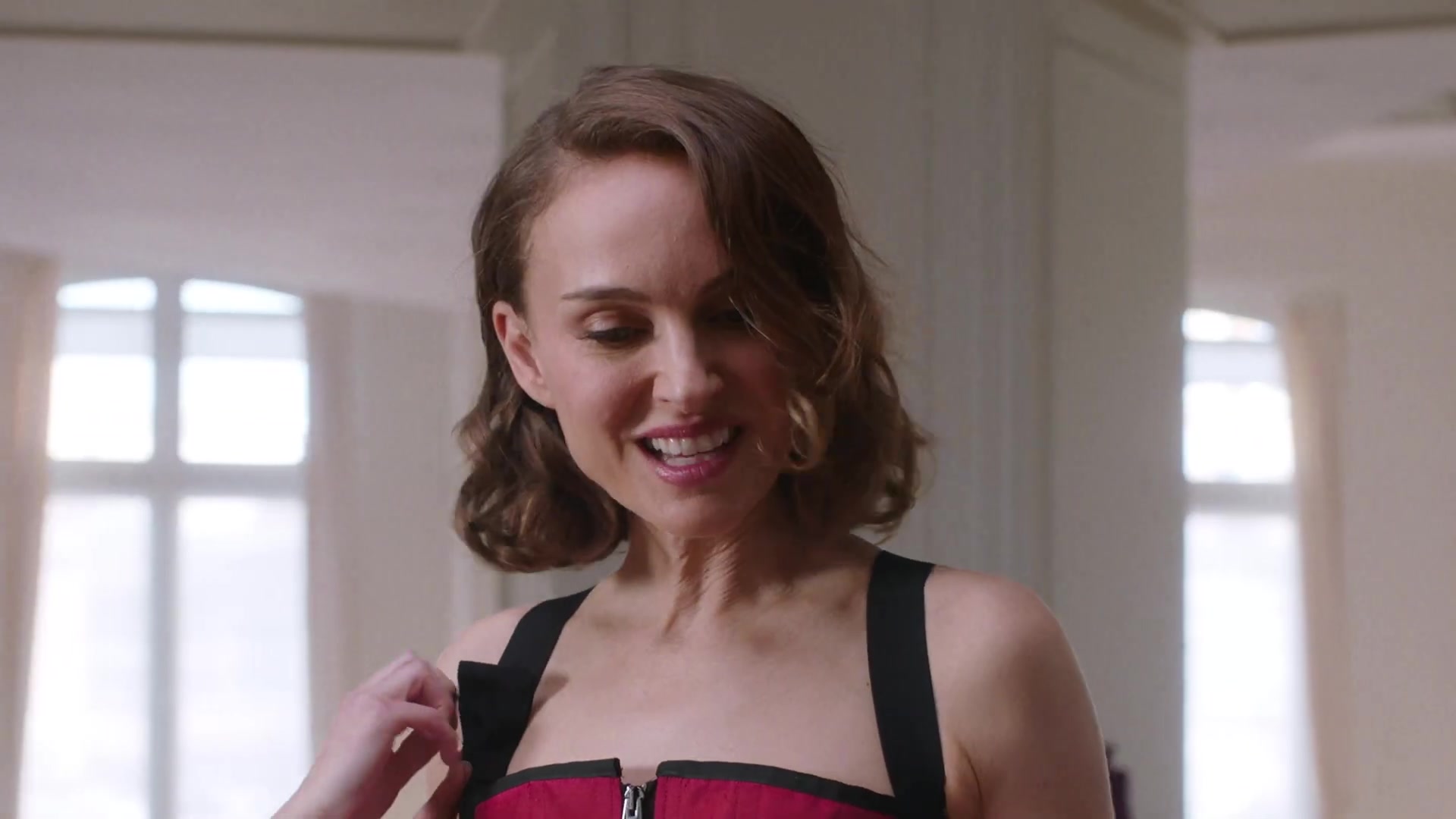Miss_Dior_-_A_Miss_in_Paris_Episode_5-00_00_07_800.jpeg Miss_Dior_-_A_Miss_in_Paris_Episode_5-00_00_07_800.jpeg