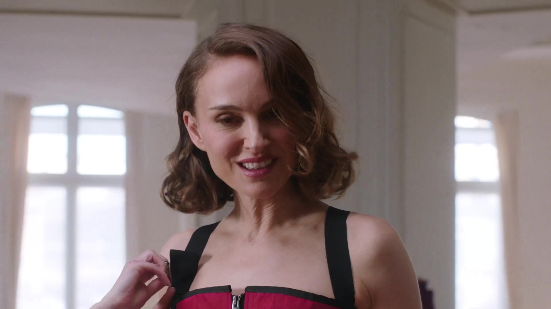 Miss_Dior_-_A_Miss_in_Paris_Episode_5-00_00_07_960.jpeg