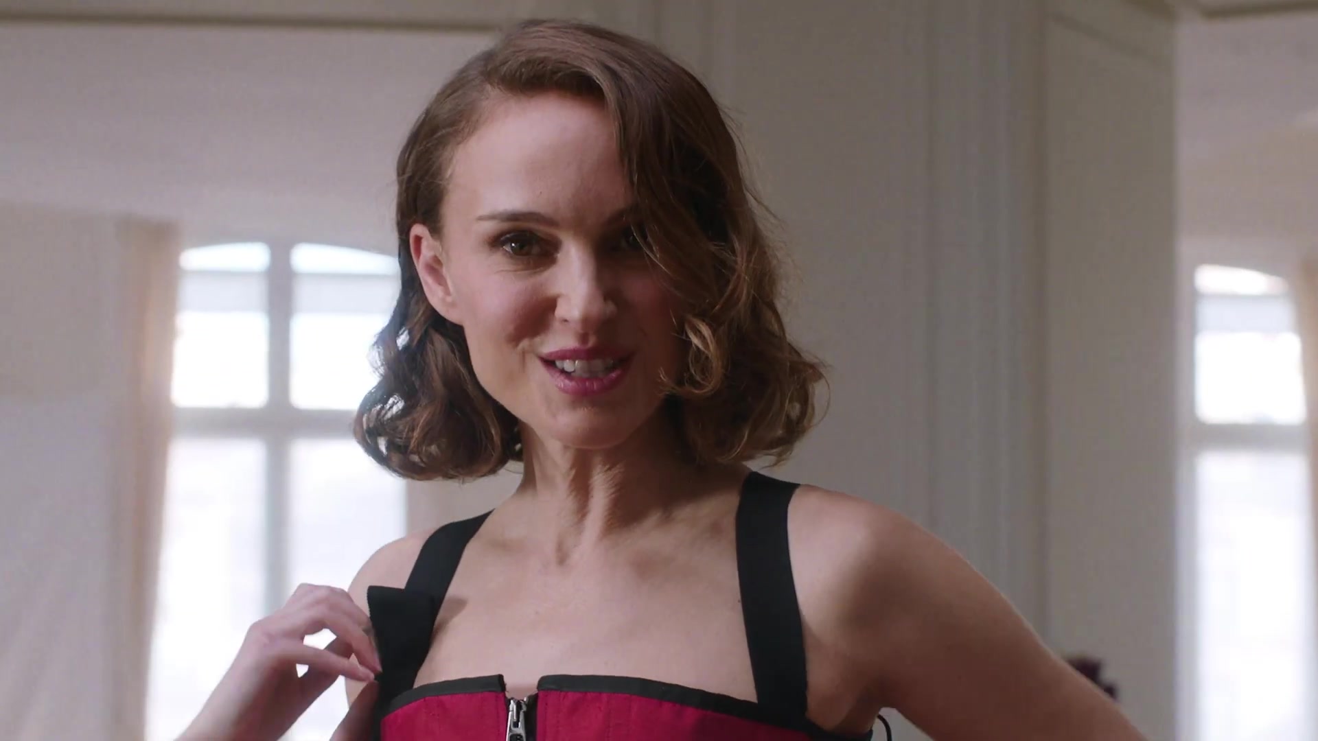 Miss_Dior_-_A_Miss_in_Paris_Episode_5-00_00_08_680.jpeg