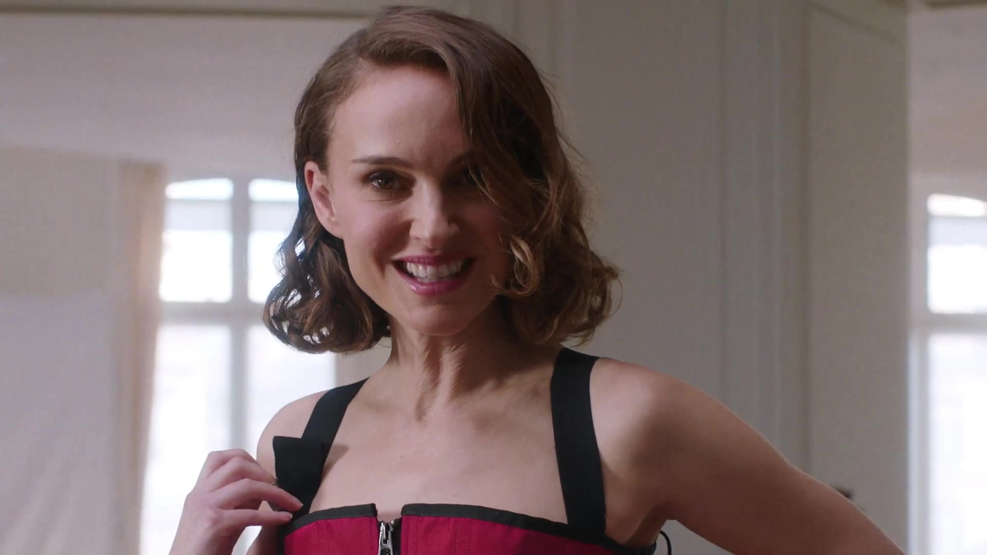 Miss_Dior_-_A_Miss_in_Paris_Episode_5-00_00_08_920.jpeg