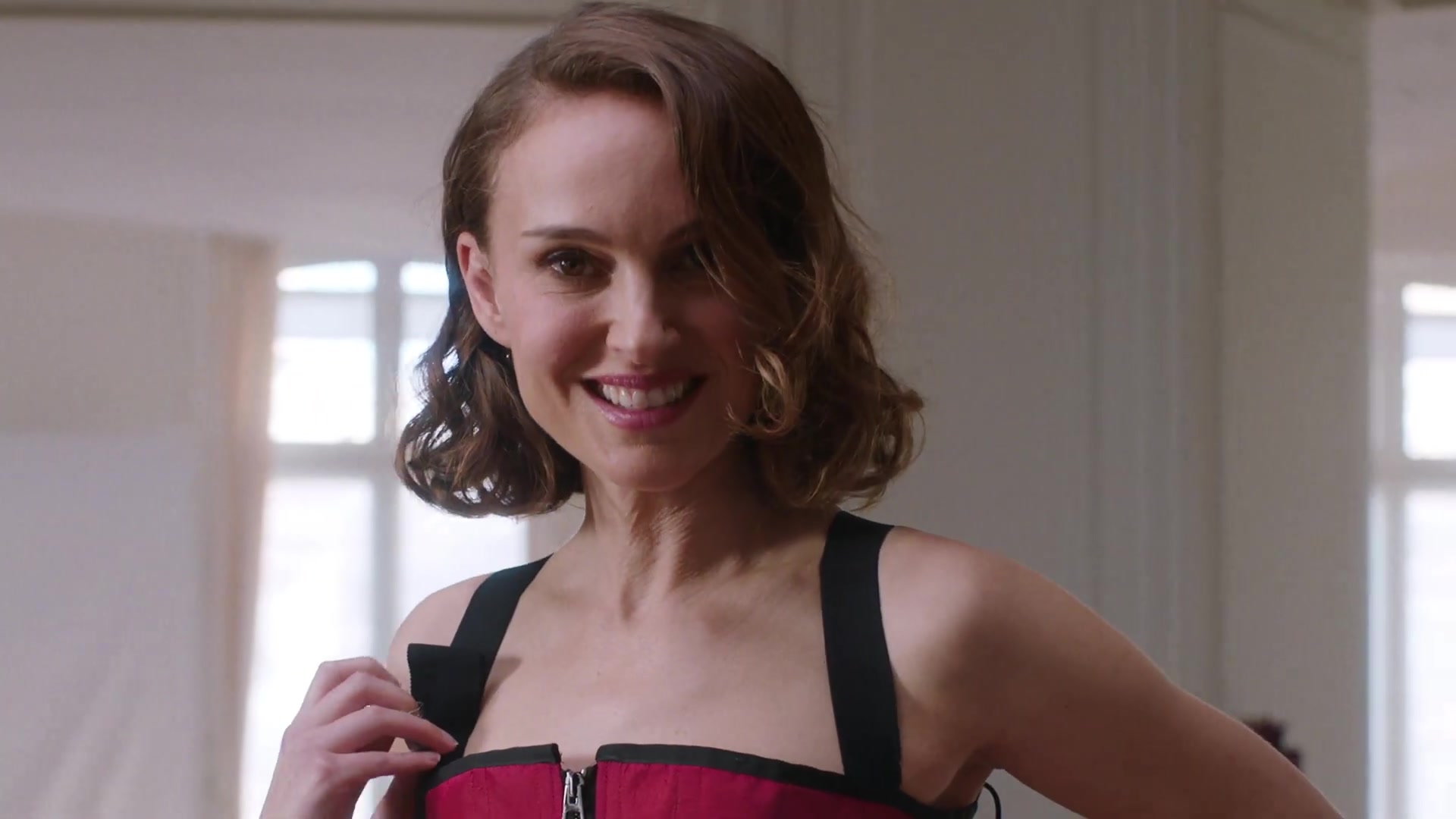 Miss_Dior_-_A_Miss_in_Paris_Episode_5-00_00_09_080.jpeg