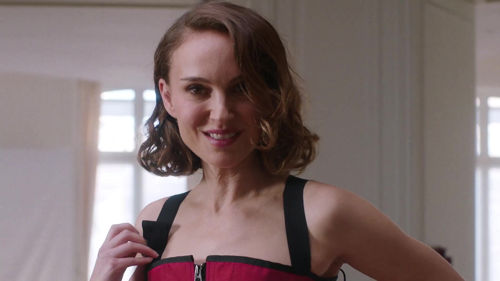Miss_Dior_-_A_Miss_in_Paris_Episode_5-00_00_09_160.jpeg Miss_Dior_-_A_Miss_in_Paris_Episode_5-00_00_09_160.jpeg