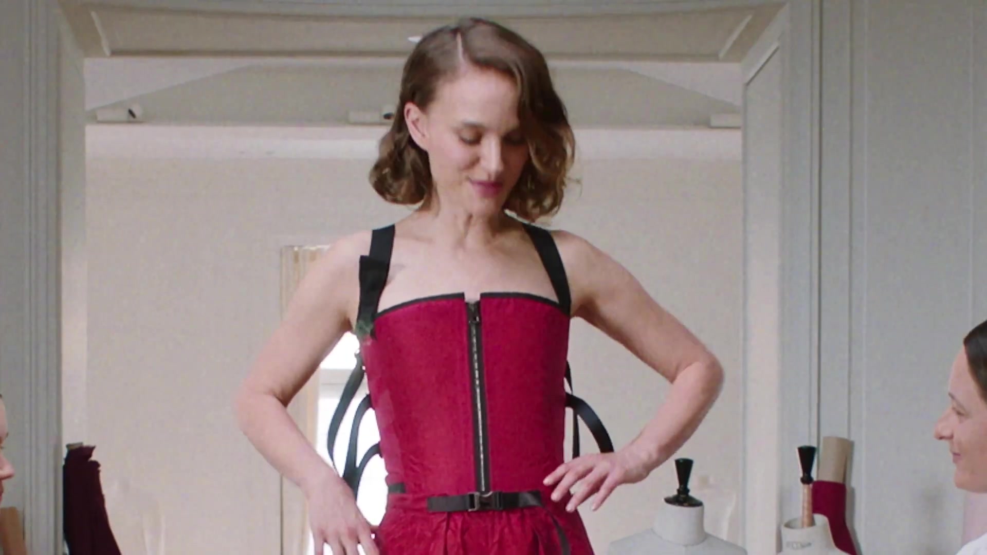 Miss_Dior_-_A_Miss_in_Paris_Episode_5-00_00_09_960.jpeg Miss_Dior_-_A_Miss_in_Paris_Episode_5-00_00_09_960.jpeg