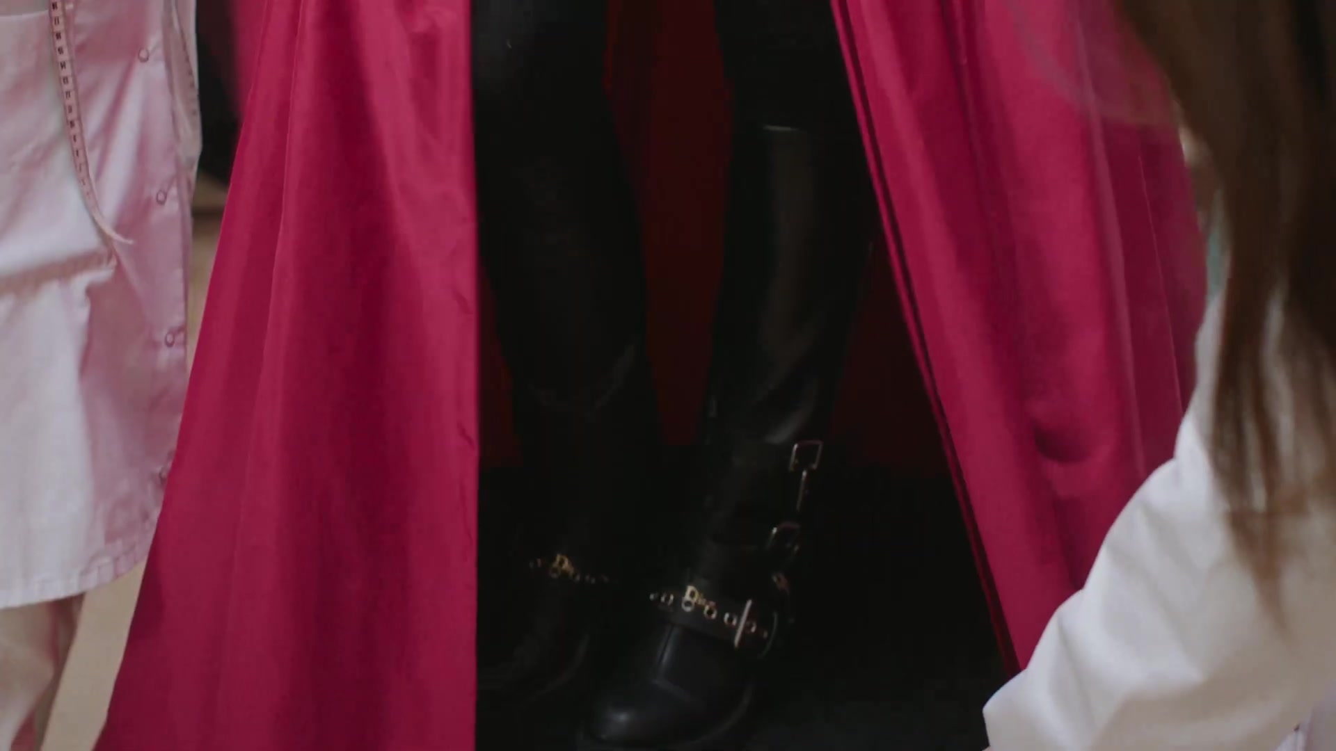 Miss_Dior_-_A_Miss_in_Paris_Episode_5-00_00_18_520.jpeg Miss_Dior_-_A_Miss_in_Paris_Episode_5-00_00_18_520.jpeg