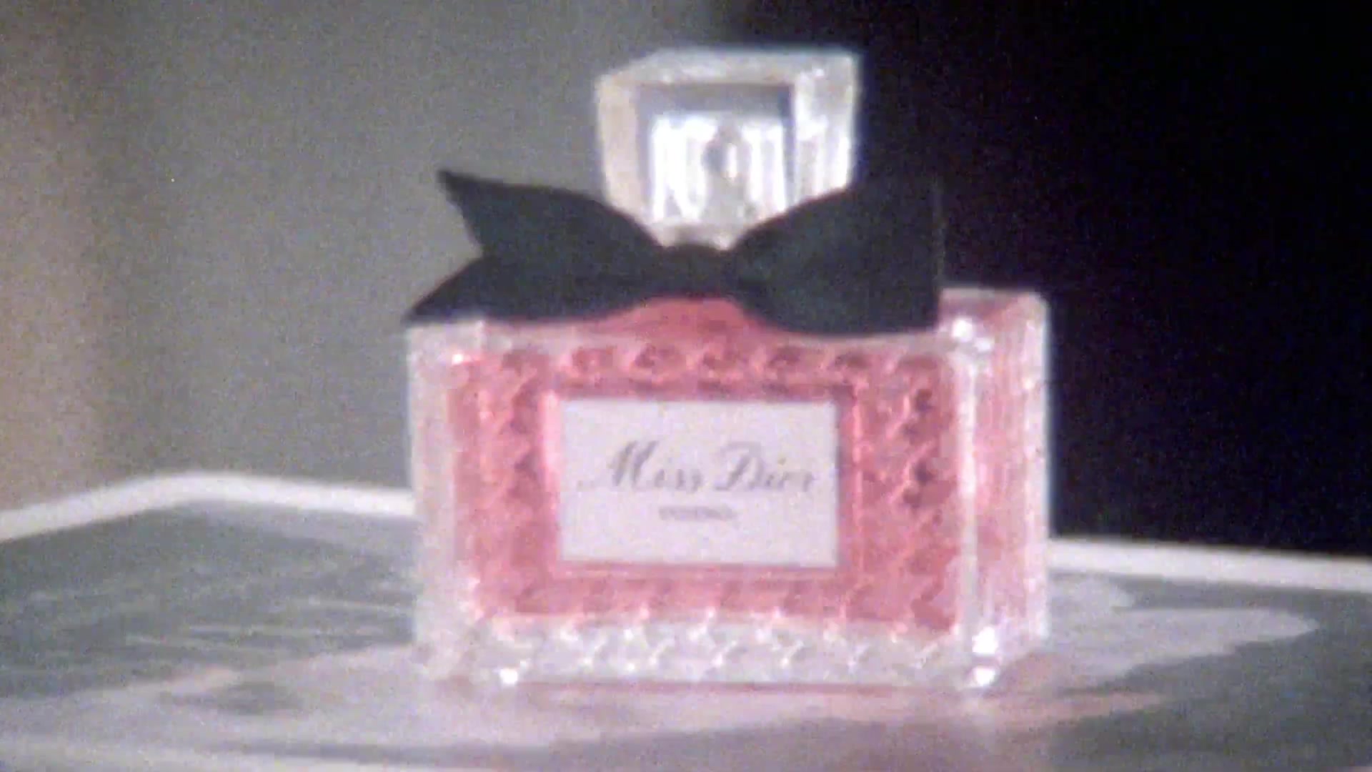 Miss_Dior_-_A_Miss_in_Paris_Episode_5-00_00_21_880.jpeg