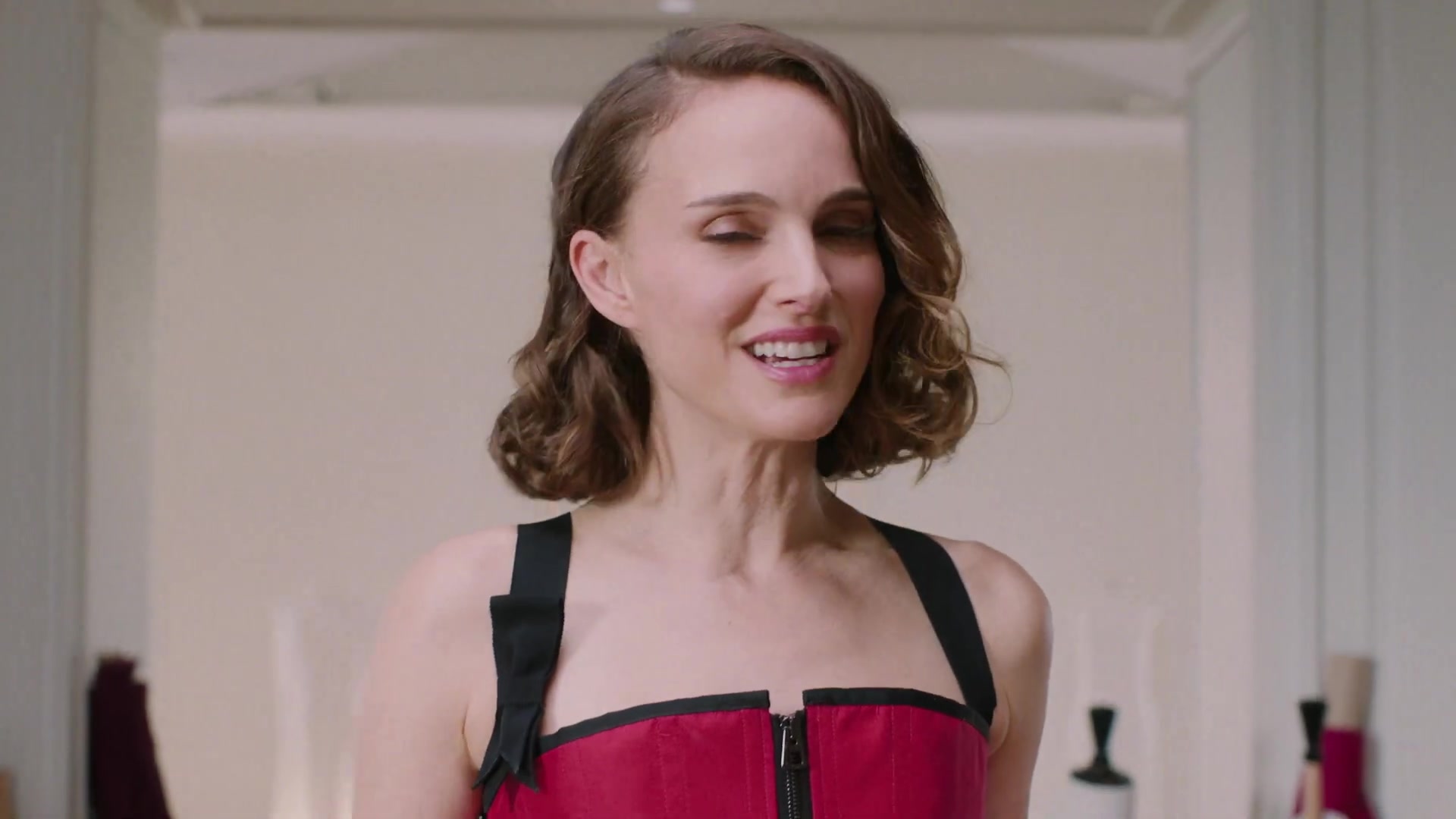 Miss_Dior_-_A_Miss_in_Paris_Episode_5-00_00_32_760.jpeg