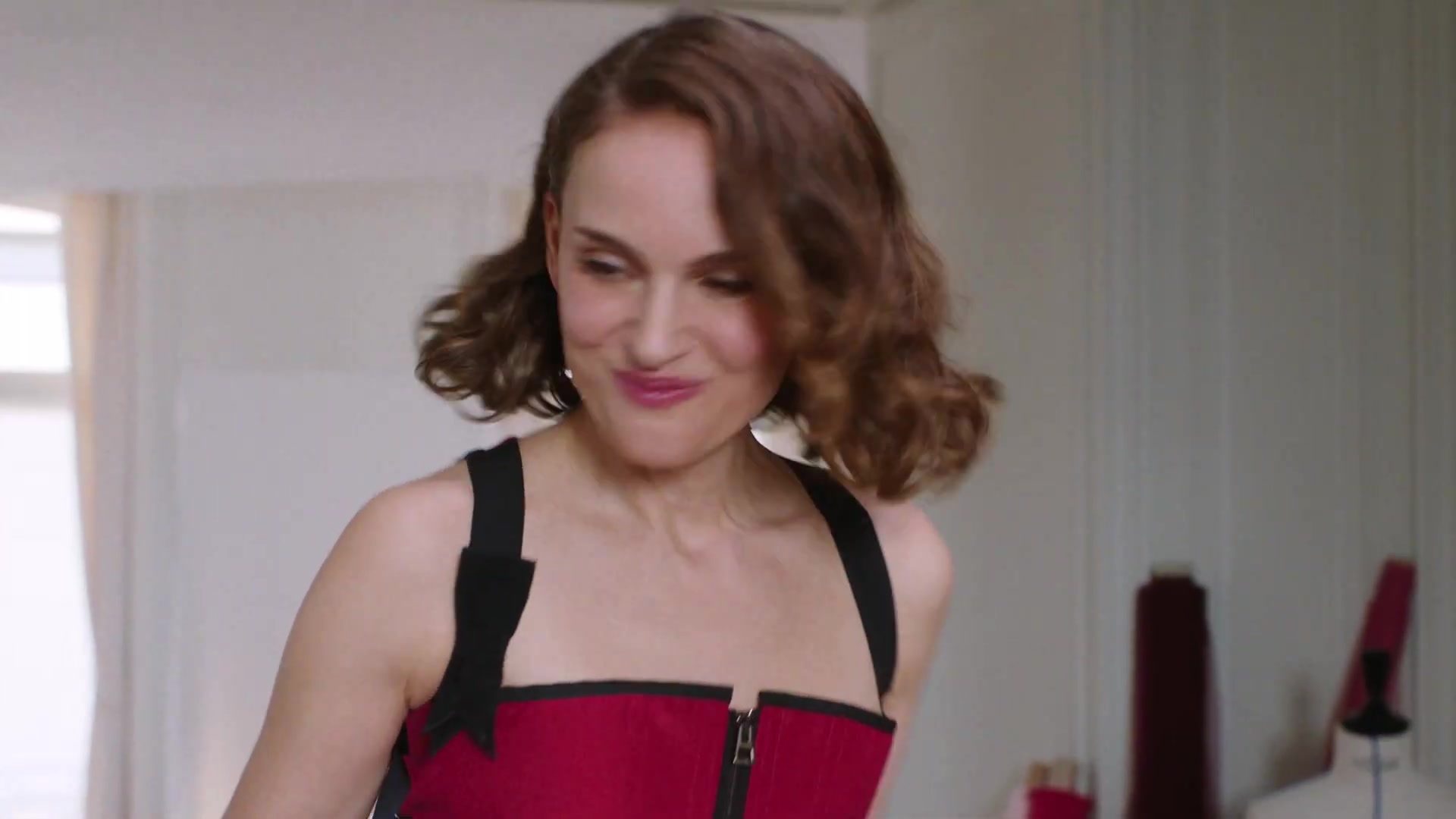 Miss_Dior_-_A_Miss_in_Paris_Episode_5-00_00_35_240.jpeg Miss_Dior_-_A_Miss_in_Paris_Episode_5-00_00_35_240.jpeg