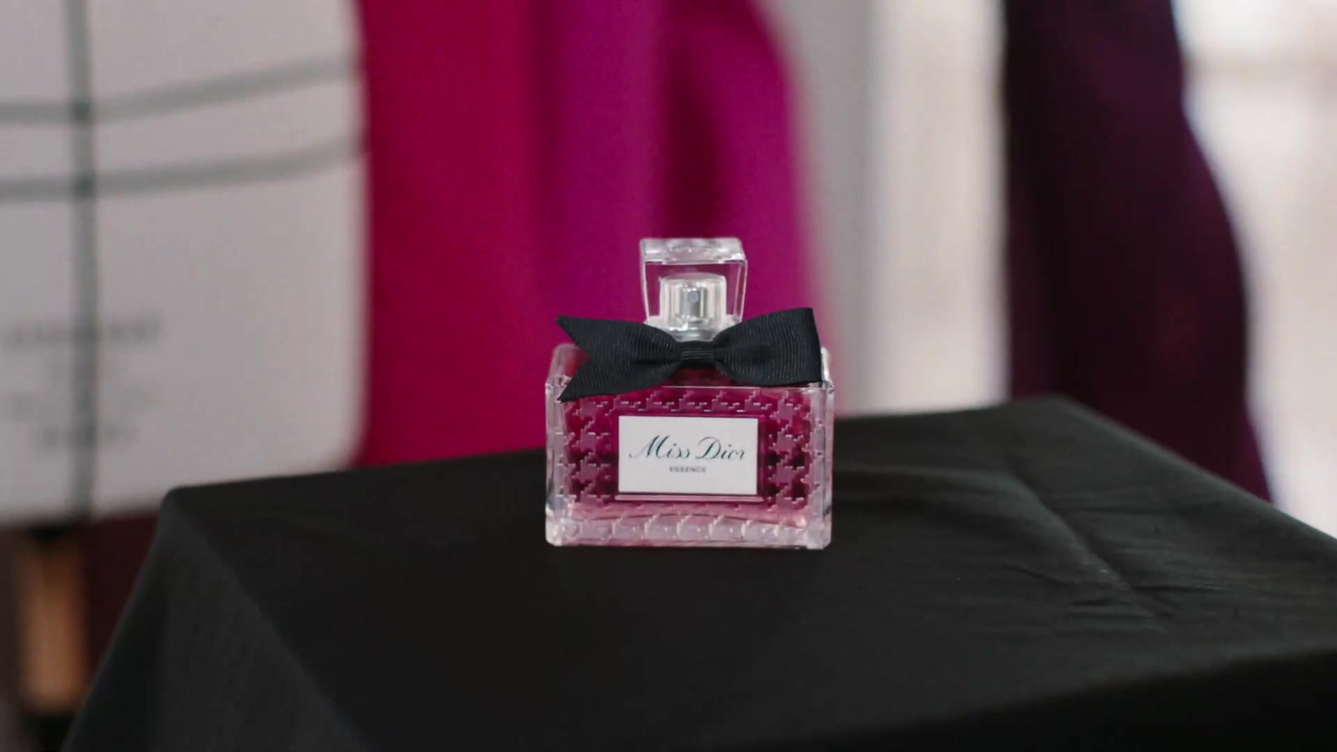 Miss_Dior_-_A_Miss_in_Paris_Episode_5-00_00_38_600.jpeg