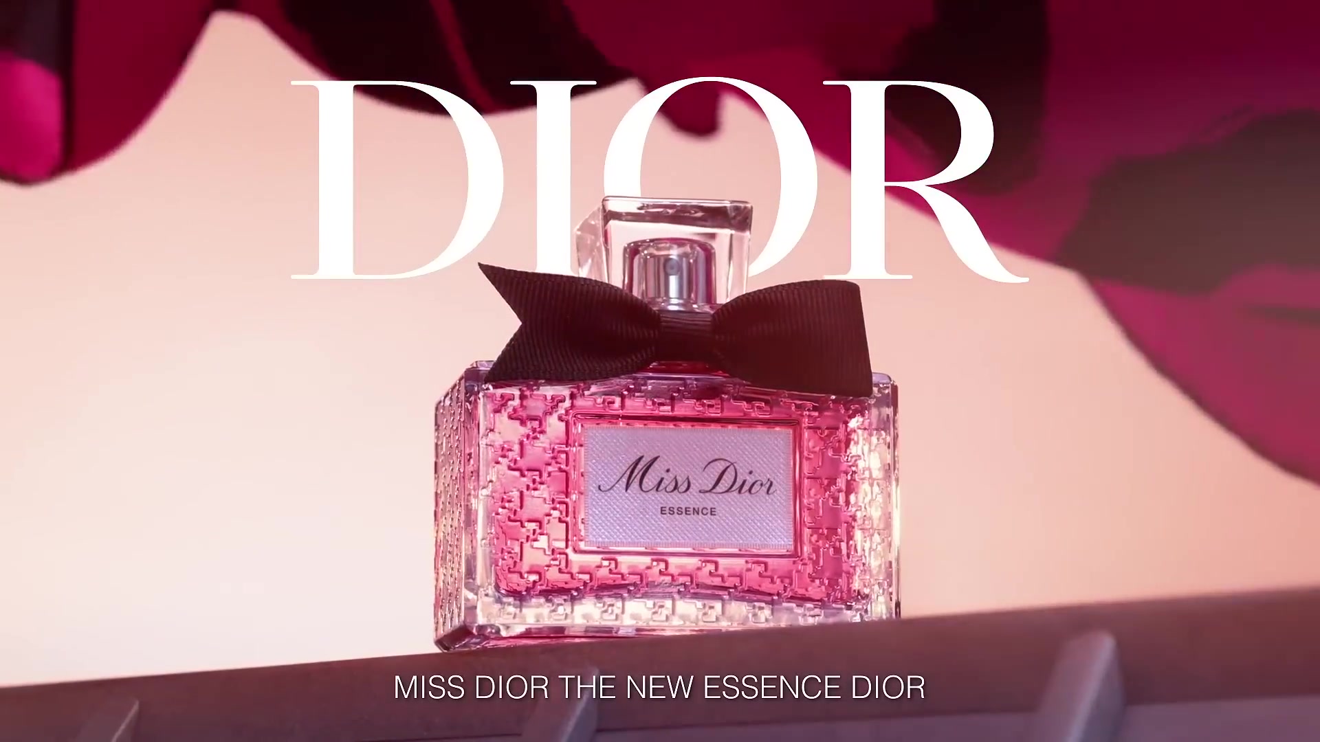 The_New_Miss_Dior_Essence-00_00_27_840.jpeg
