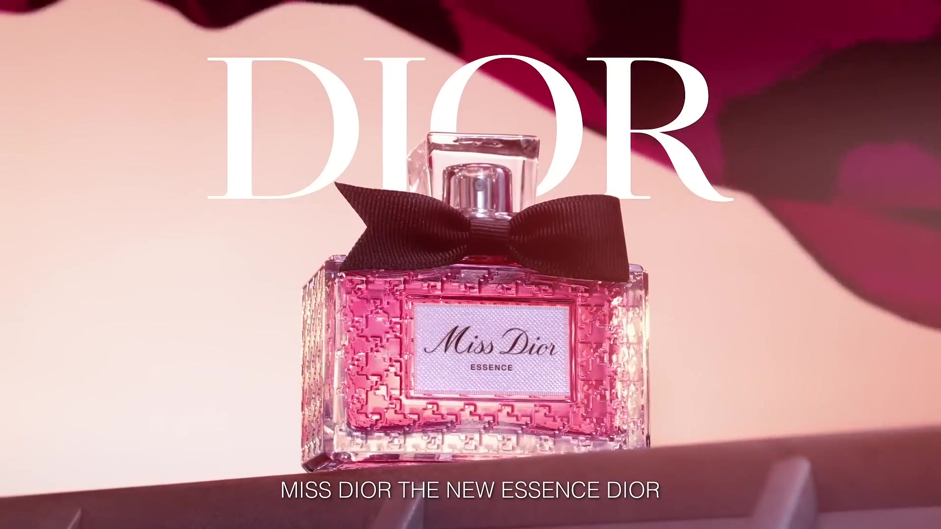 The_New_Miss_Dior_Essence-00_00_28_440.jpeg