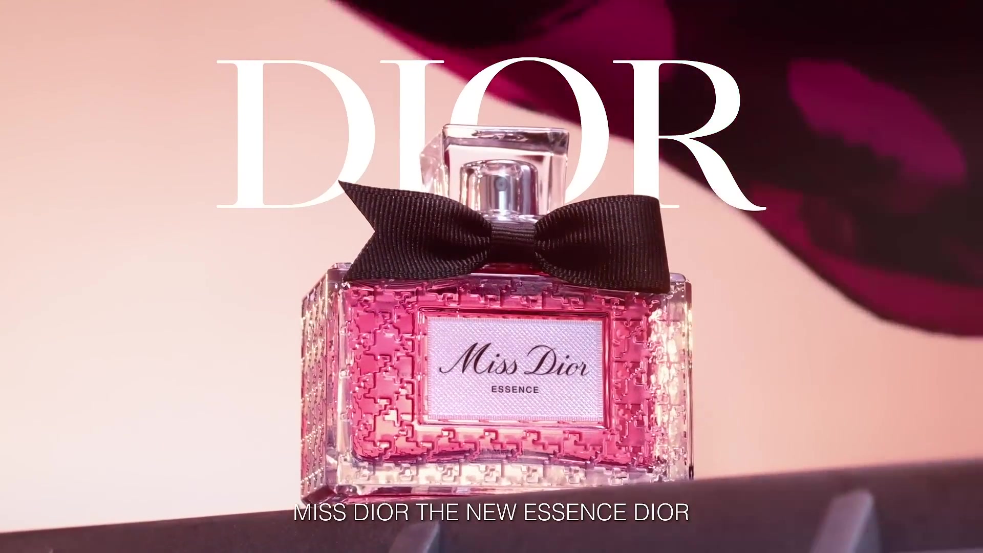 The_New_Miss_Dior_Essence-00_00_29_440.jpeg